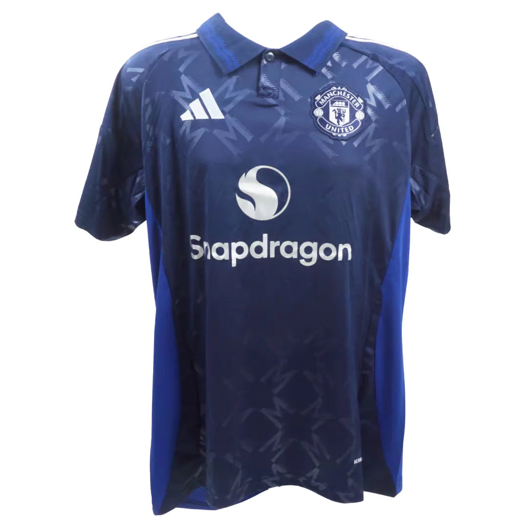 Framed Alejandro Garnacho Signed Manchester United Away Soccer Jersey #17 with Beckett COA - Image 4