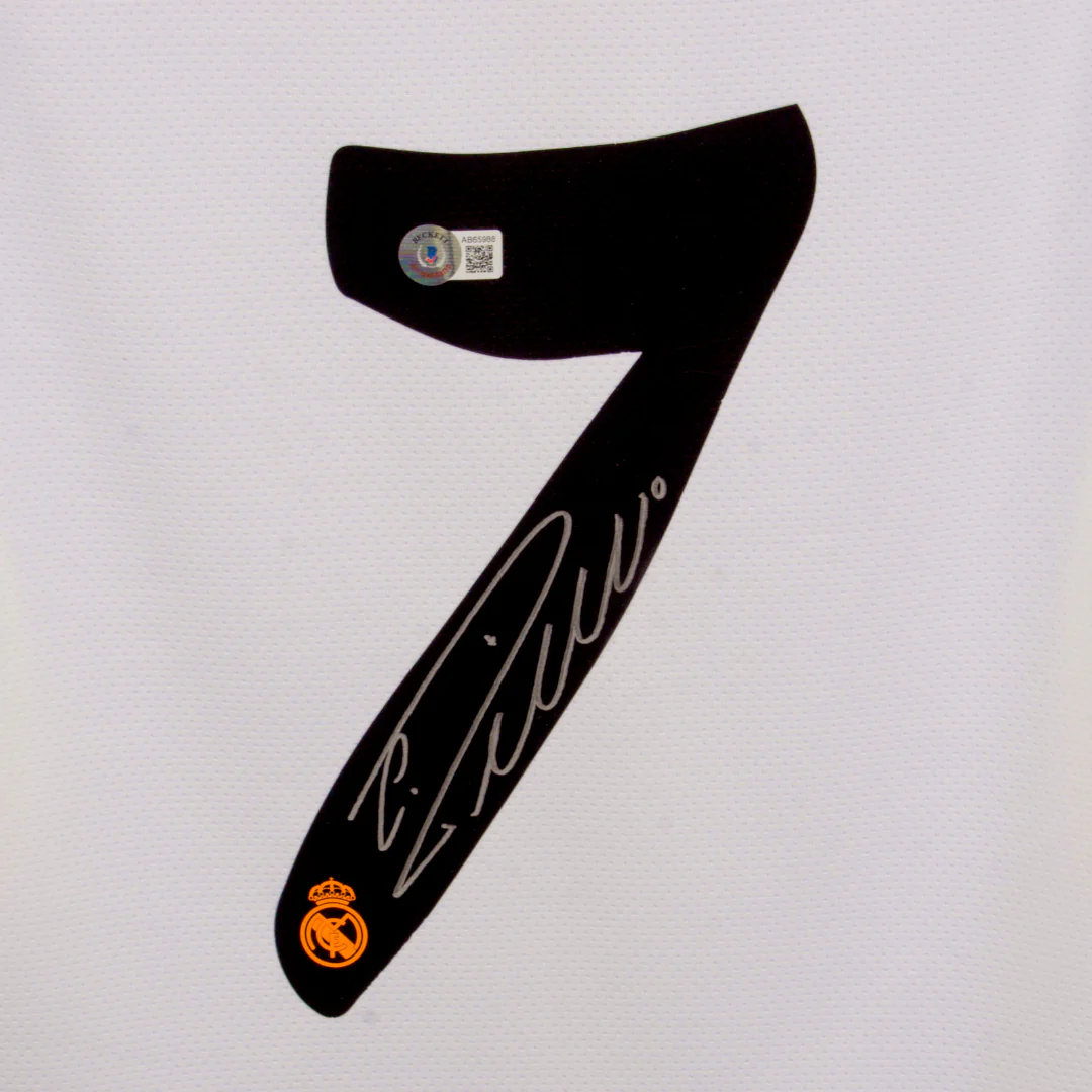Cristiano Ronaldo Signed Real Madrid Soccer Jersey #7 with Beckett COA - Image 2