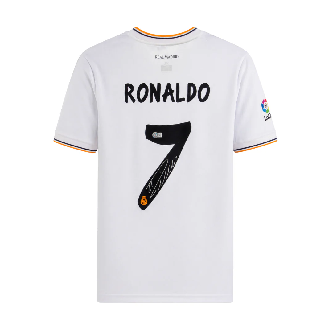 Cristiano Ronaldo Signed Real Madrid Soccer Jersey #7 with Beckett COA - Image 3