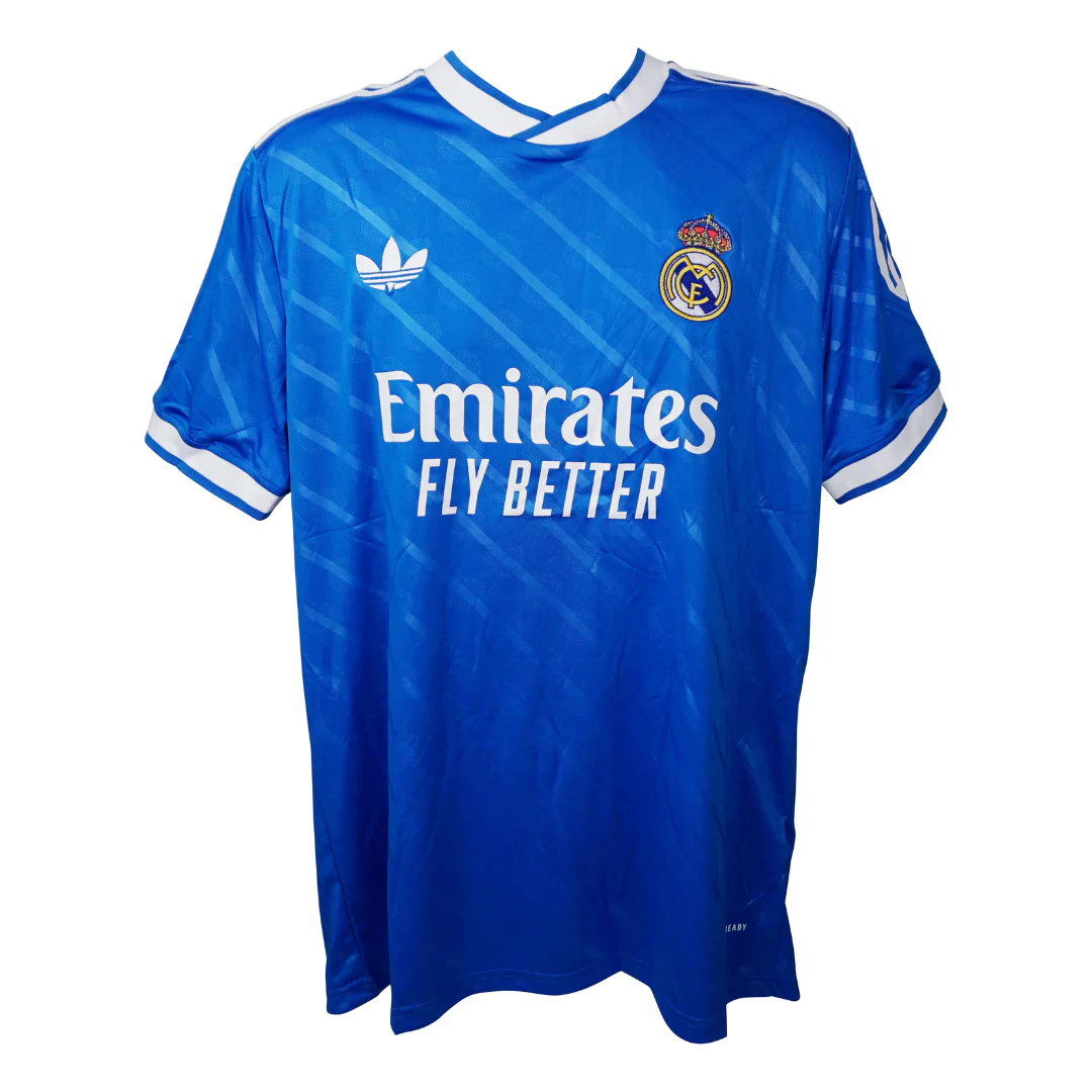Eder Militao Signed Real Madrid Away Soccer Jersey #3 with Beckett Witness - Image 4