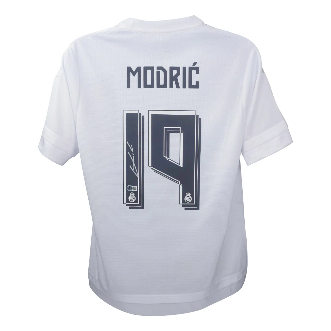 Framed Luka Modric Signed Real Madrid FC Soccer Jersey #19 with Beckett COA - Image 3