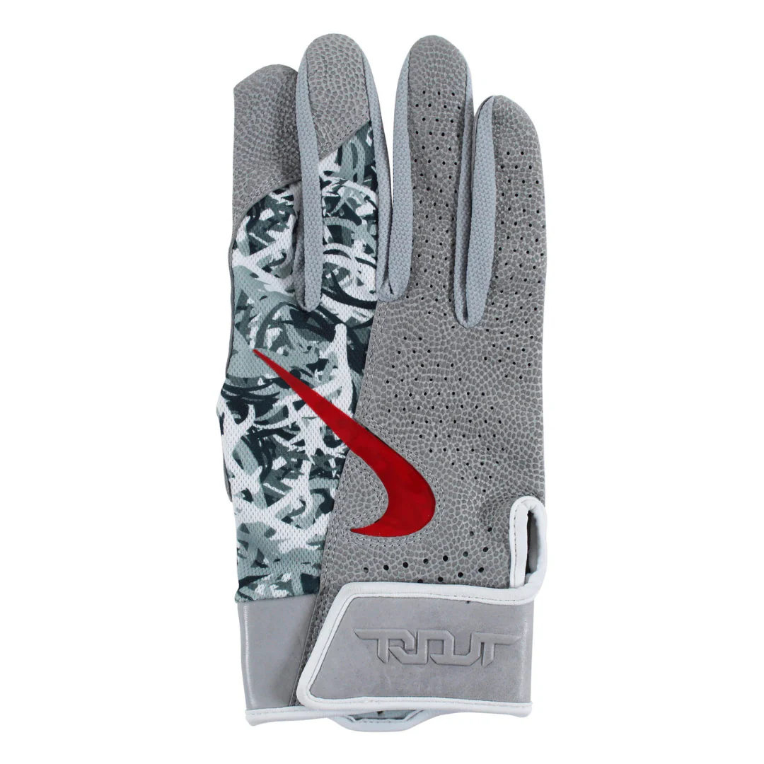 Mike Trout Signed 2018 Game Used Nike Batting Glove with Beckett COA - Image 3