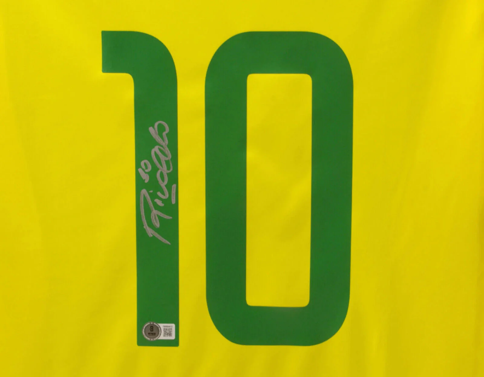 Rivaldo Signed Brazil FC Home Soccer Jersey #10 with Beckett Witness - Image 2