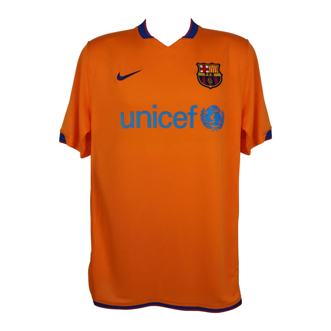 Framed Ronaldinho Signed FC Barcelona Away Soccer Jersey #10 with Beckett COA - Image 4